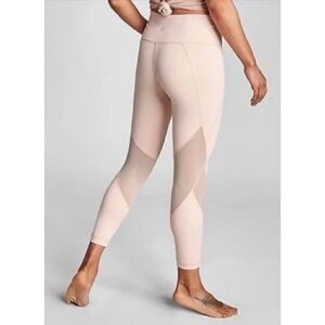 Athleta Eclipse 7/8 Tight
Leggings in  Ballerina Gown Size M/ excellent